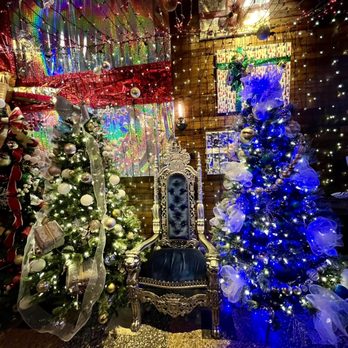 Frosty's Christmas Bar - Pop-Up Restaurants Near Me - New York, New York Frosty's Christmas Bar - Pop-Up Restaurants Near Me - New York, New York