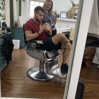 Dame and Dapper on 5th - My haircut and Molly - Barbers Near Me - San Diego, California