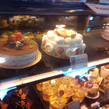 85°C Bakery Cafe-Irvine - Coffee & Tea Near Me - Irvine, California