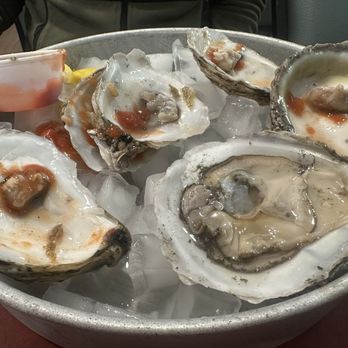 Blue Ridge Seafood Restaurant - 生蚝 - Seafood Near Me - Gainesville, Virginia Blue Ridge Seafood Restaurant - 生蚝 - Seafood Near Me - Gainesville, Virginia