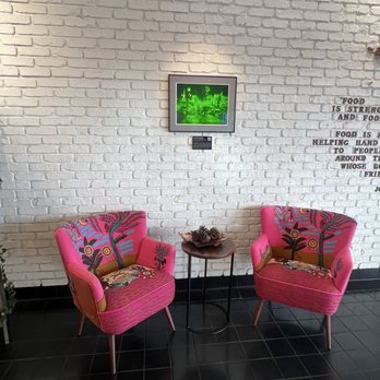 Kendall's Kitchen World Kafe - Bakeries Near Me - San Diego, California