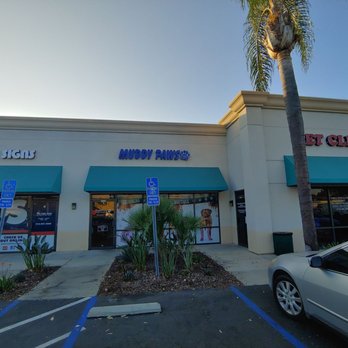 Muddy Paws OC - Outside parking area - Pet Groomers Near Me - Orange, California