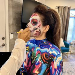 We Facepaint - Finishing touches.