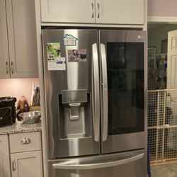 Tailored Kitchens By Ann-Marie - Fridge recessed.