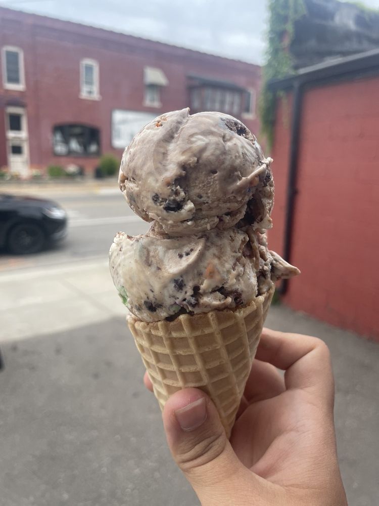 ICE CREAM GARAGE Updated October 2024 21 Photos & 11 Reviews 106