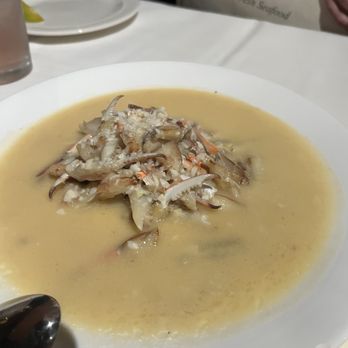 The Oar House - Crab claws in garlic butter sauce - Italian Near Me - Rockwall, Texas