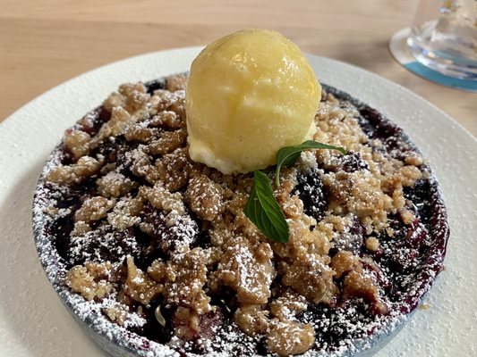 Velvet Belly by null