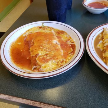 Los Compadres - Chilli relleno - Mexican Near Me - Florence, Oregon