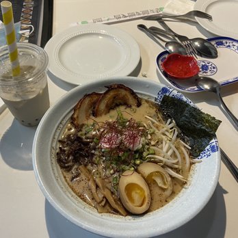 Good Chef Restaurant - Tonkotsu ramen with pork belly - Asian Fusion Near Me - Miami, Florida Good Chef Restaurant - Tonkotsu ramen with pork belly - Asian Fusion Near Me - Miami, Florida