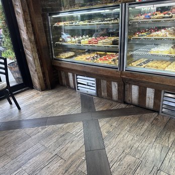 IL Fornaio Bakery - Display case - Bakeries Near Me - Astoria, New York IL Fornaio Bakery - Display case - Bakeries Near Me - Astoria, New York