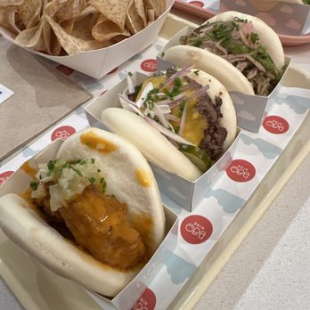 Bao Nine - Hot Motha Clucka The Prime Time Lil Bao Wow - Taiwanese Near Me - Philadelphia, Pennsylvania Bao Nine - Hot Motha Clucka The Prime Time Lil Bao Wow - Taiwanese Near Me - Philadelphia, Pennsylvania