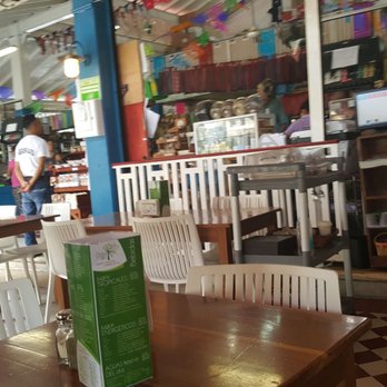 La Ceiba de la 30 - Another angle of grocery store - Mexican Near Me - Playa del Carmen, ROO La Ceiba de la 30 - Another angle of grocery store - Mexican Near Me - Playa del Carmen, ROO