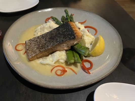 Felix: Modern American Dining by null