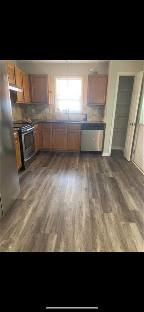 Slide of All Aces Home Renovations