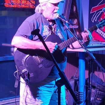 The Pickle N Pub - Craig Petersen, Ft Myers Artist, singer, song writer. Also a famous American watercolor, acrylic artist - American Near Me - Fort Myers, Florida The Pickle N Pub - Craig Petersen, Ft Myers Artist, singer, song writer. Also a famous American watercolor, acrylic artist - American Near Me - Fort Myers, Florida