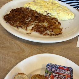 Cheese omelette and hash browns