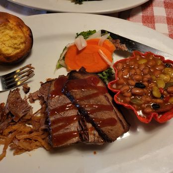 Red's Bar & Grill - Tri tip - Barbeque Near Me - Fernley, Nevada