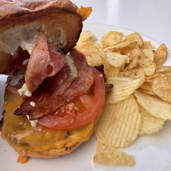 Nine Cities Craft - Burger - Diners Near Me - Palm Springs, California