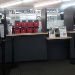 Diplomat Specialty Pharmacy - Short, quick lines.
