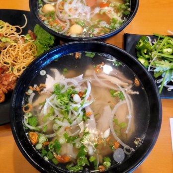 Pho Lovers - Pho ga (chicken noodle soup) DELICIOUSNESS! - Vietnamese Near Me - Sunnyvale, California Pho Lovers - Pho ga (chicken noodle soup) DELICIOUSNESS! - Vietnamese Near Me - Sunnyvale, California