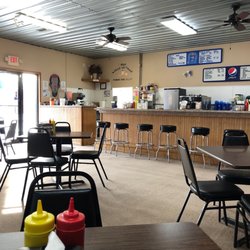 Lake City Drive-In - If it wasn't -8 degrees out I would have some ice cream.