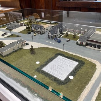Harland Sanders Cafe and Museum - Model of Corbin, KY - Cafes Near Me - Corbin, Kentucky Harland Sanders Cafe and Museum - Model of Corbin, KY - Cafes Near Me - Corbin, Kentucky