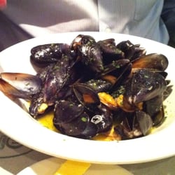 Il Capriccio - Starter of Cozze Marinara (mussels in wine, lemon, and parsley)