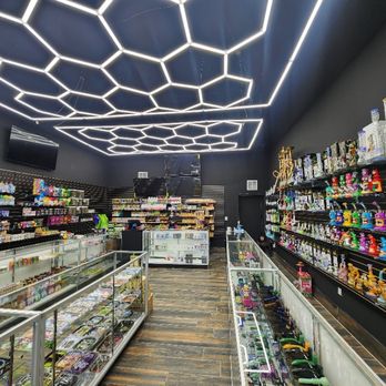 PAL VAPE DISPENSARY SMOKE - Updated June 2026 - 21 Photos - 1427 Bandera  Rd, San Antonio, Texas - Tobacco Shops - Phone Number