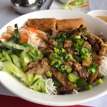 Pho Long Phung - Beef bowl - Vietnamese Near Me - Montreal, Quebec