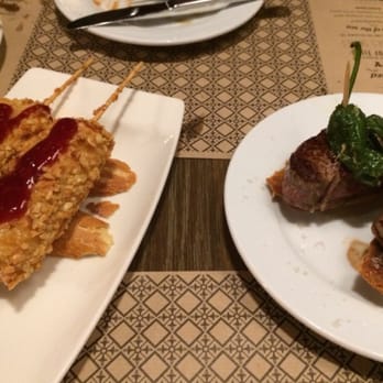 Ciutat Comtal - Camembert lollipops and steak sliders - Tapas Bars Near Me - Barcelona, B