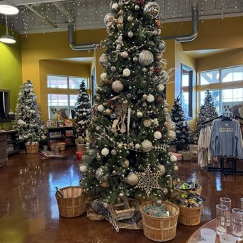Fair Oaks Farms - Attraction Farms Near Me - Fair Oaks, Indiana