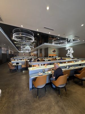 Sushi Taku Rotary STR by null