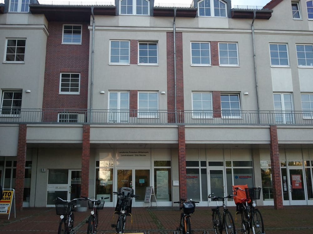 KFZZULASSUNGSSTELLE, LANDRATSAMT POTSDAMMITTELMARK Am Gutshof 17