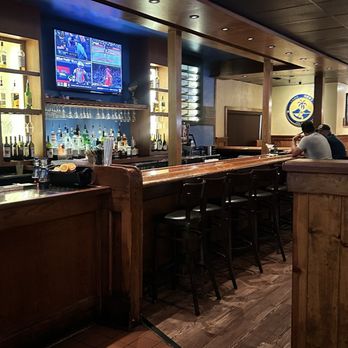 Outback Steakhouse - The bar - Steakhouses Near Me - Fresno, California