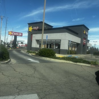 Carl's Jr - Arriving!! - Fast Food Near Me - Reedley, California