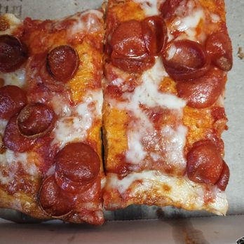 Alfredo's Pizzeria - Italian Near Me - Ridge, New York