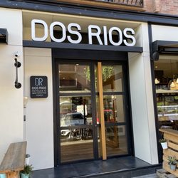 Hotel Dos Rios - Hotel and Restaurant entrance