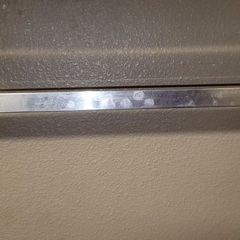 Edgewater - The towel rack wasn't wiped down. - Hotels Near Me - Laughlin, Nevada