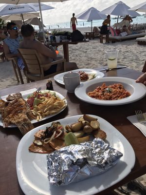 Oceanvs beach club by null