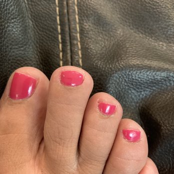 SNS Exclusive Salon - Nails cut too short and the ends of the nails don't have polish to seal it. - Nail Salons Near Me - Ocoee, Florida