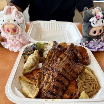 Peppa's Korean BBQ - dinner...kalbi and bbq chicken plate - Korean Near Me - Honolulu, Hawaii