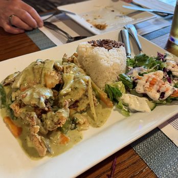 Ruan Thai Cuisine - Soft shell crab & green curry - Thai Near Me - Savannah, Georgia Ruan Thai Cuisine - Soft shell crab & green curry - Thai Near Me - Savannah, Georgia