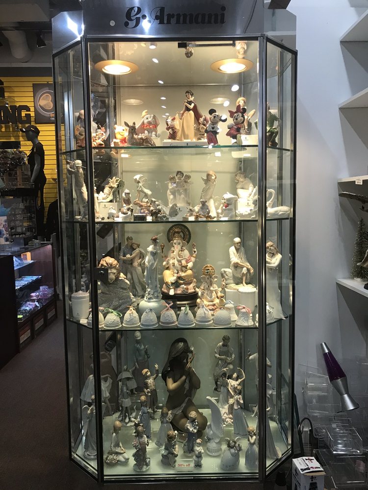 UNIQUE GIFTS AND COLLECTIBLES Updated September 2024 32 Photos