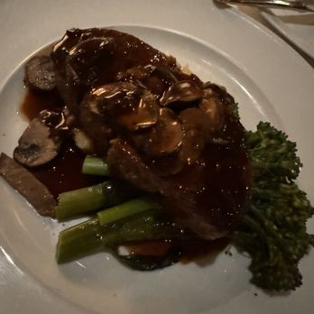 Old Ebbitt Grill - Meatloaf - Bars Near Me - Washington, DC, District of Columbia