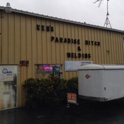 Ken's Paradise Hitch @ Welding