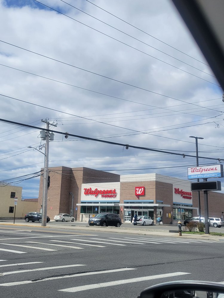 WALGREENS Updated April 2024 24 Photos & 15 Reviews 290 W Merrick Rd, Valley Stream, New