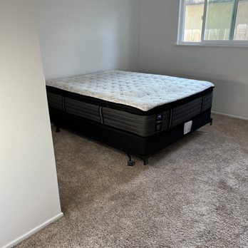 DoStar Moving - Bedroom - Movers Near Me - Los Angeles, California