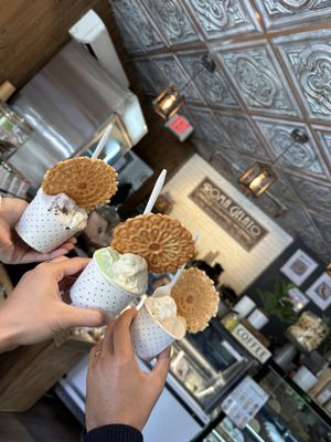 TABLE Caffé by null