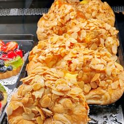 Hollerbach's German Market - Apple croissants with honey