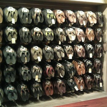 CocoNene - Kahala - Olukai men's flip-flops with actual arches! - Home Decor Near Me - Honolulu, Hawaii
